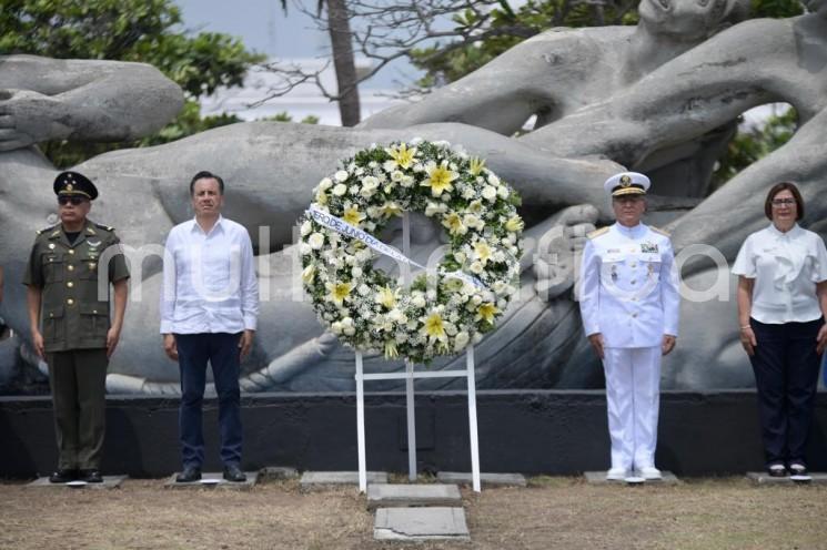 El gobernador Cuitláhuac García Jiménez encabezó el acto conmemorativo al 106 aniversario de la Nacionalización de la Marina Mexicana, así como los 81 años del Día de la Marina Nacional.