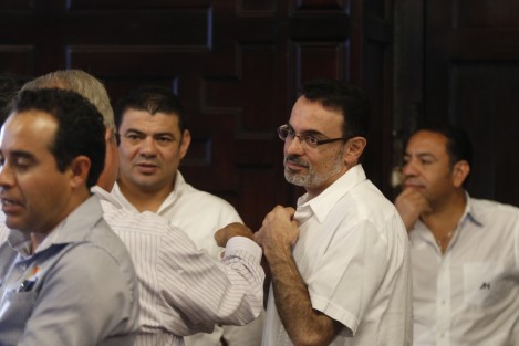 Los integrantes del recién creado Instituto Metropolitano del Agua, rindieron protesta en la sala de cabildos de palacio municipal de Veracruz. El instituto, integrado por académicos, empresarios y sociedad civil, tendrá la tarea de vigilar y exigir que Grupo MAS cumpla con lo estipulado en el contrato de conseción.  