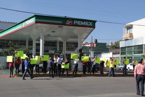 Manuel Bernal convocó a protestar  contra el aumento a los combustibles pero de manera pacífica. 
