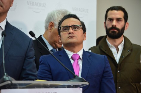 A decir del fiscal del estado Jorge Winckler a los saqueadores detenidos por los robos a comercios en Veracruz se les podrían imputar varios delitos como robo agravado, privación de la libertad, motín y hasta terrorismo. 