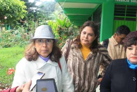 Alumnos de la UPAV en Papantla se encontraron con que su sede de estudios fue cambiada de lugar, por lo que deberán trasladarse a Poza Rica, en lo cual no están de acuerdo por cuestiones económicas. 