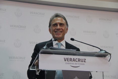 Yunes Linares planteó una serie de inversiones para el sector Salud, con estos recursos, en equipo e infraestructura. 