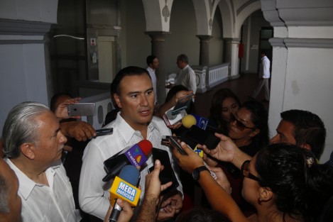 Manuel Herrera Vega, presidente de la Confederación de Cámaras Industriales (Concamin), dijo que en 2016 aumentó en un 50% el robo a transporte de carga en carretera, mientras que en ferrocarril éste ha disminuído. 
