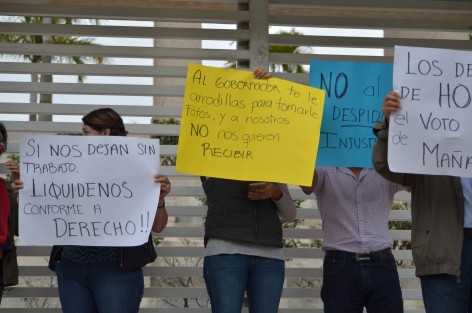 Ex trabajadores de la Fiscalía acusaron al nuevo Fiscal Winckler de despedirlos sin justificación y sin la liquidación correspondiente; piden actuar conforme a derecho.