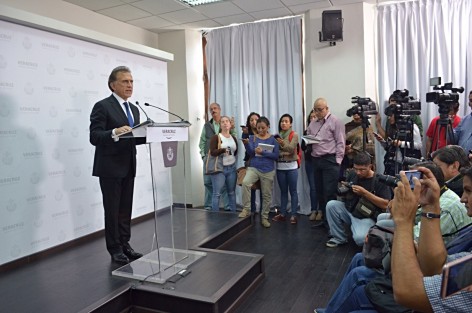 El gobernador Miguel Ángel Yunes anunció que presentó ante el Congreso del Estado una iniciativa para la cancelación definitiva de fotomultas en todo el Estado, ya que aunque no están funcionando actualmente, la concesión sigue legalmente vigente.