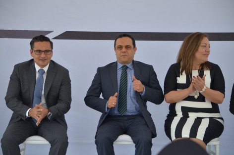 Se llevó a cabo en la Fiscalía la presentación del Registro Público de Búsqueda y Localización de Personas Detenidas y del Registro Público de personas desaparecidas, como parte de los ejercicios de gobierno abierto; estuvieron presentes el fiscal Jorge Winckler; Yoli Álvarez Comisionada del IVAI, Francisco Javier Acuña y José Salas Suárez del INAI.