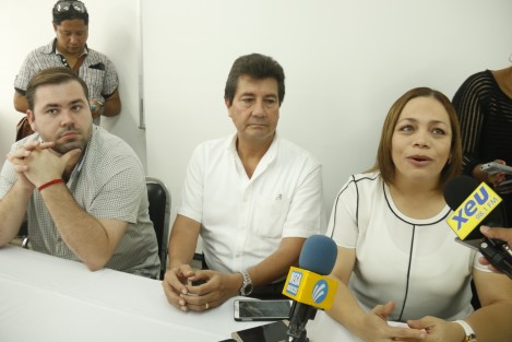 La directora decla jurisdicción sanitaria número VIII, Verónica Pulido, informó que fueron cinco los aviadores que fueron dados de baja de la nómina de esta dependencia. 