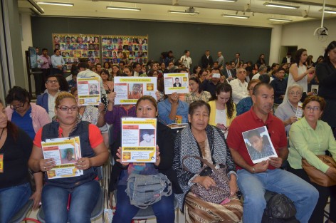 Se llevó a cabo el 3er Foro internacional en materia de desaparición forzada de personas, encabezado por la Rectora de la UV, Sara Ladron de Guevara; la titular de la CEDH, Namiko Matzumoto, y especialistas en el tema, así como colectivos de personas desaparecidas.