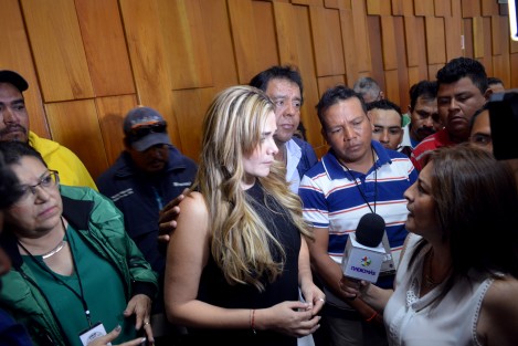 PRIMERA ESCENA: La diputada Maryjosé Gamboa acusa, sin prueba alguna, que el gobernador Miguel Ángel Yunes Linares protege a las mafias transportistas por no aprobarle su propuesta de mototaxis en zonas rurales. Este jueves se desdice y dice que efectivamente no tiene pruebas de lo anterior… 
