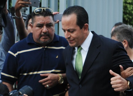 El exsecretario de Seguridad Pública, Arturo Bermúdez Zurita fue detenido esta mañana cuando acudió a una audiencia por el proceso que se le sigue. 