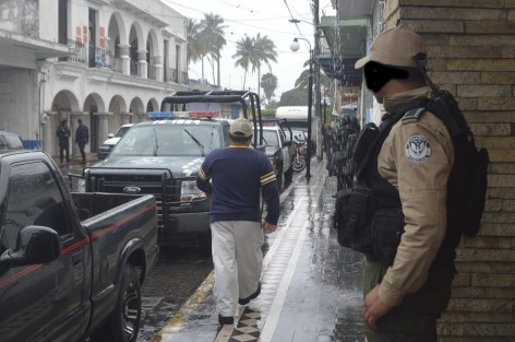 La llegada de la Fuerza Civil a Pso de Macho fue vista con buenos ojos por la población, dado la ola de secuestros que ha padecido la zona y las amenazas constantes que hacen por redes sociales grupos delictivos, que tienen preocupada a la ciudadanía. 
