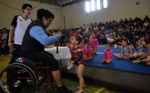 Con la presencia de la de la directora del IVD, Ángeles Ortiz, el Club de Gimnasia Central Gym Xalapa,  la Asociación Veracruzana de Gimnasia y el H. Ayuntamiento de Xalapa de Enríquez, se lleva a cabo la <em>1era Copa Central Gym Xalapa</em>.