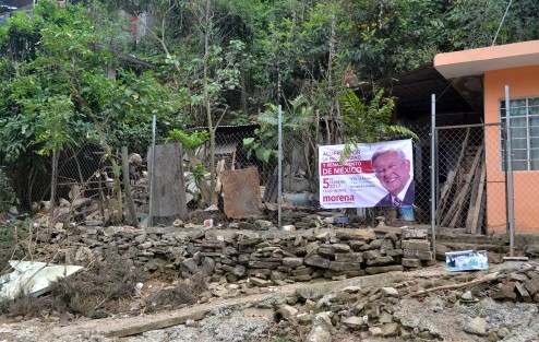Apoyo a AMLO en las colonias de Xalapa. 