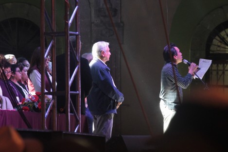 Miles de simpatizantes de MORENA se congregaron en la Plaza Lerdo de Xalapa para presenciar la firma del Acuerdo  Político de Unidad por la Prosperidad del Pueblo y el Renacimiento de México, mismo al que acudieron ex militantes de varias corrientes políticas, así como académicos, activistas, empresarios y representantes de otros sectores.  
