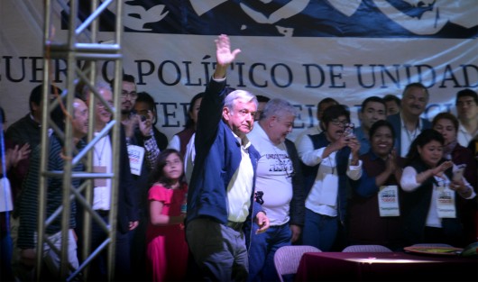 En su discurson Andrés Manuel López Obrador enfatizó en que hay que acabar con la corrupción, para lograr un presupuesto con que se pueda apoyar al campo y rescatarlo. 