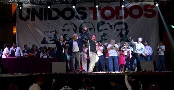 AMLO prometió que habrá precios de garantía para los productos del campo, en especial para la caña.