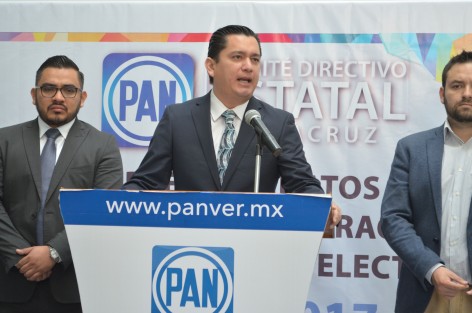 El vocero del PAN, Juan Manuel Siu, en conferencia de prensa aseguró que la repartición de candidaturas entre aspirantes panistas y perredistas es justa, y no tendenciosa como se asegura para que estos ocupen los mejores lugares.
