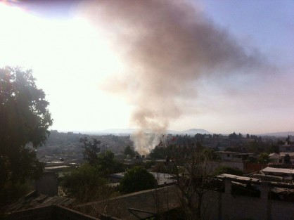 Al menos dos personas muertas y tres lesionados dejó la fuerte explosión registrada alrededor de las 08:30 horas de este miércoles, dentro de una vivienda de la colonia Chapultepec en Ixtacuixtla, Tlaxcala, donde se almacenaba pirotecnia.   
