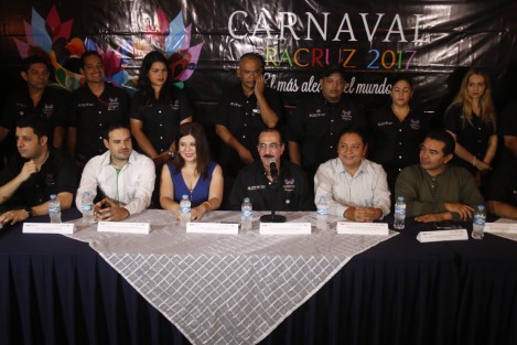 El presidente del comité del carnaval de Veracruz, Luis Antonio Pérez Fraga, anunció que los lugares preferenciales para los eventos masivos de esta fiesta tendrán un costo de 500 y 250 pesos. 