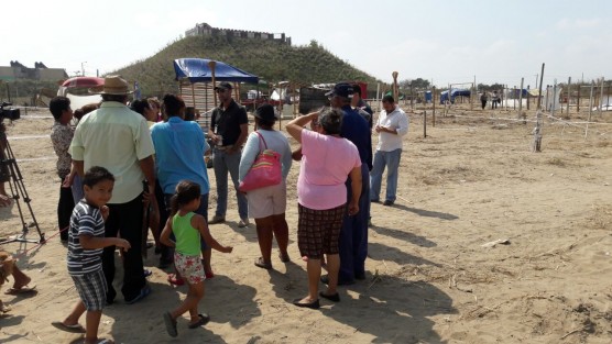  Estas personas limpiaron el lugar de maleza y basura y bajo ese argumento iniciaron el reparto de tierra.