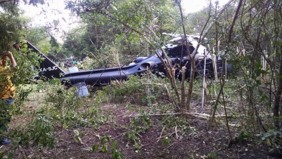 El informe policial indica que el helicóptero es propiedad de una empresa dedicada al transporte de pasajeros y viajaba de la zona de Poza Rica a la Ciudad de México. Los pasajeros fueron identificados como Samuel Madrigal Zamorano y Jorge Palafox Ramos, los dos están estables en un hospital de la región de Papantla. 