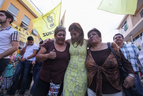 Con el respaldo de las mujeres, a quienes ha dedicado gran parte de su trabajo social como ciudadana, Ana Miriam Ferráez buscará ser postulada como candidata a la acaldía de Xalapa por el PRD.  