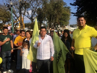 Benjamín Hernández Bautista, aspirante, entre otros, a la candidatura a la alcaldía del municipio de Emiliano Zapata, por el PRD. 