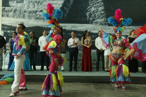 Este día se llevó a cabo la presentación oficial de la corte real del Carnaval de Veracruz 2017, en el WTC de Boca del Río. 