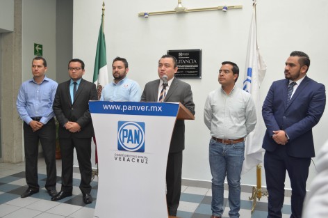 El dirigente estatal del PAN, Jesús Mancha, anunció que exmilitantes de MORENA se afiliarán al PAN, luego de que a MORENA llegaron expanistas y dicen se les dio preferencia. ¿Y en el PAN a los morenos les van a dar preferencia sobre los panistas? 