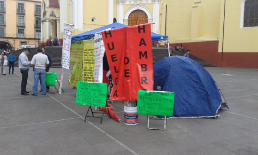 Continúan con su huelga de hambre, extrabajadores de ICATVER,despedidos injustificadamente. Más que su indemnización, lo que piden  es reinstalación. 