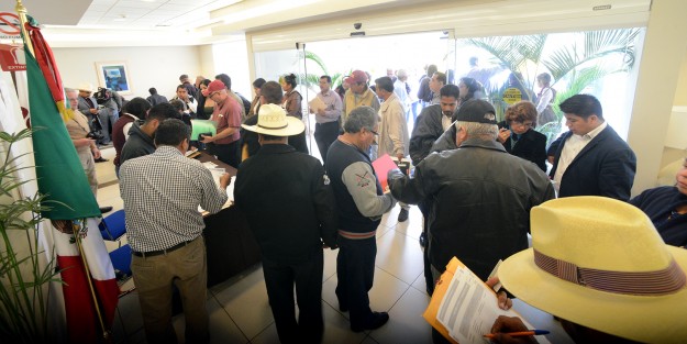 Con gran afluencia se vive el registro de precandidatos a las alcadias por el Partido de MORENA  las cuales comenzaron ayer y seguirán hasta el día de mañana, en conocido hotel de la capital.