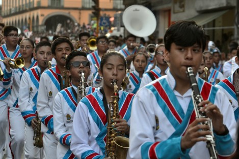 Con mucho éxito se llevó a cabo el desfile y presentación de las 8  marching bands de planteles educativos y una más de la sociedad civil,  con motivo del centenario de la promulgación de las Constituciones de los Estados Unidos Mexicanos y del Estado de Veracruz.
 