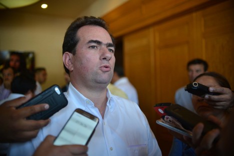 José Yunes Zorrilla, senador de la República. 