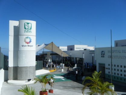 En Plan de Arroyos regresan a los enfermos, médicos no quieren atenderlos.
 