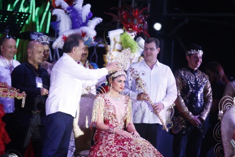 El gobernador Miguel Ángel Yunes, fue el encargado de coronar a los reyes del Carnaval Veracruz 2017.
 
