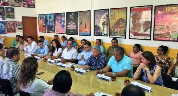 Con la presencia del licenciado Leopoldo Domínguez Armengual, Secretario de Turismo del Estado, se sostuvo una importante reunión con alcaldes de la región y prestadores de servicios, para dar a conocer sobre los detalles de Cumbre Tajín 2017, bajo el lema de <em>La Fuerza del Origen</em>.
