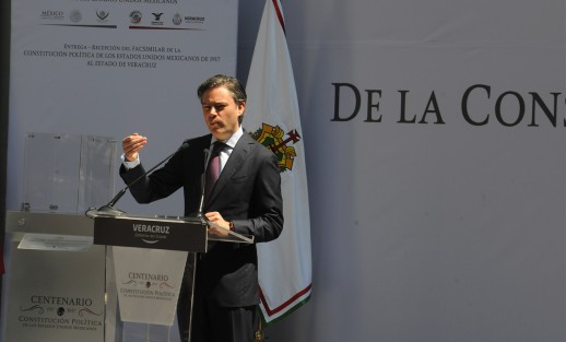 El secretario de Educación Pública, Aurelio Nuño Mayer, resaltó las reformas al Artículo 3o., en especial el añadir que la educación debe ser además de laica y gratuita, de calidad. 