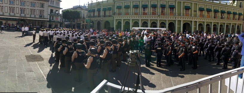 Este miércoles se dio la bienvenida oficial a los elementos de la Gendarmería Nacional a Xalapa, mismos que se suman a las fuerzas de seguridad locales. 