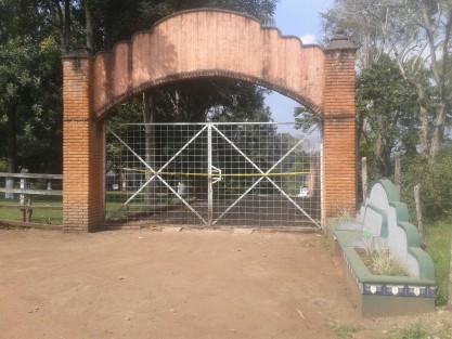 En un rancho en la colonia 2 de Noviembre,en Huatusco, fueron aseguradas 8 personas, incluyendo al Güero Panochón, presunto jefe de una célula del crimen organizado en la zona dedicada a la extorsión.