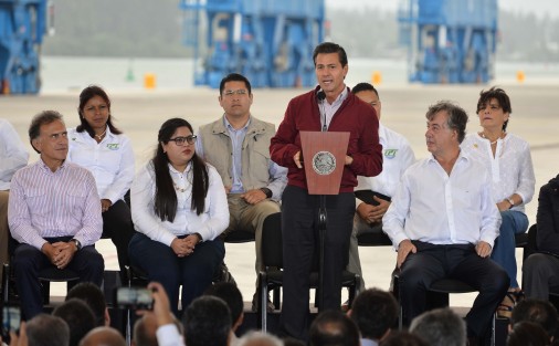 Al inaugurar el nuevo puerto de Tuxpan, el presidente Enique Peña resaltó que el Gobierno del estado de Veracruz tendrá en el Gobierno de la República a un aliado permanente en la tarea de dar seguridad a los veracruzanos. Lo habremos de hacer en todas las asignaturas y en todas las otras áreas del quehacer gubernamental que nos permitan cerrar filas en favor de un solo objetivo, que es servir a los veracruzanos. 