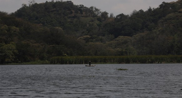 En la Laguna de El Castillo uno puede ver la fauna local, además de ser un sitio adecuado para la lectura y recreación, así como la relajación.