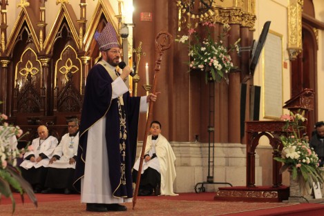 El arzobispo de Xalapa, Hipólito Reyes Larios, habló sobre las tentaciones de nuestros tiempos, mismas que muchas veces acaban haciendo a las personas dejar de lado sus principios y valores.  