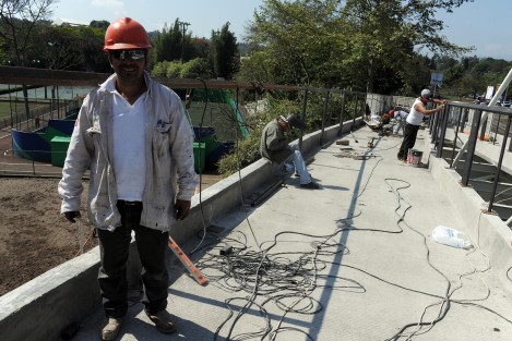 Se afinan los últimos detalles del puente ciclo-peatonal <em>Juventud</em>, el cual unirá de forma permanente el área de las facultades de la Universidad Veracruzana con el Campus para la Cultura, las Artes y el Deporte.