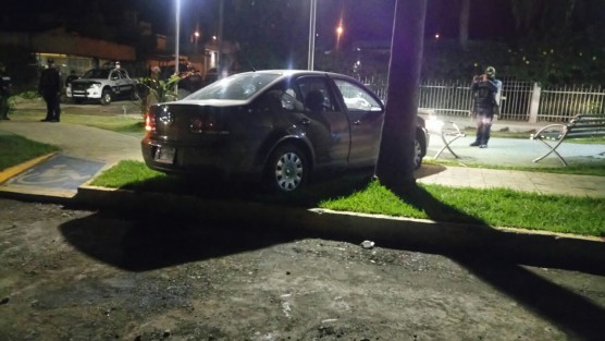 Un fuerte enfrentamiento entre presuntos delincuentes y elementos de la Secretaría de Seguridad Pública (SSP), Delegación VII de Fortín, dejó dos presuntos delincuentes, un  hombre y una mujer, abatidos, logrando otro presunto huir del lugar.