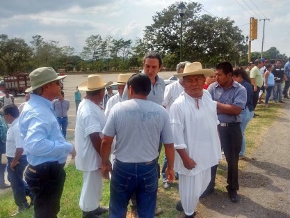 La reunión que se realizaba en el Parque Temático era presidida por Salomón Bazbaz, quien acudió a apoyar en el incidente, donde desafortunadamente el menor perdió la vida.  