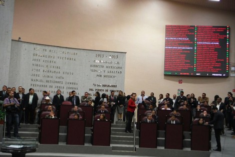 Con 25 votos a favor y 25 en contra la iniciativa para la reestructuración de la deuda estatal no fue aprobada por el Congreso local. 