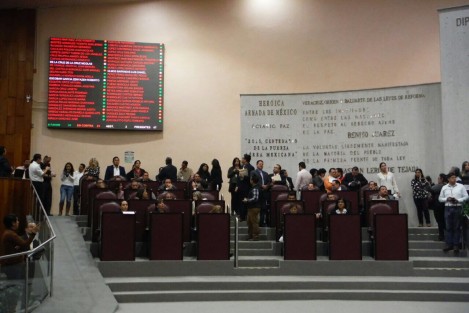 Con 25 votos a favor y 25 en contra la iniciativa para la reestructuración de la deuda estatal fue rechazada por el Congreso local.  