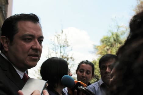 El alcalde de Xalapa se pronunció a favor de que diputados autoricen a que recursos del FISM 2017 puedan aplicarse para concluir obras que quedaron pendientes por la falta de recursos del 2016. 