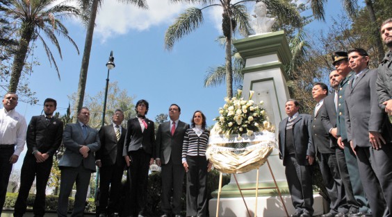 En el parque Benito Juárez se llevó a cabo la ceremonia conmemorativa al CXXV Aniversario Luctuoso del General Juan de la Luz de Enríquez. 