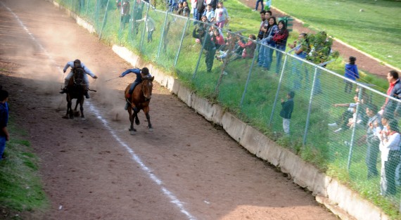 Como cada año se llevaron a cabo los festejos en honor a San José en el municipio de Mihuatlán, con juegos pirotécnicos, baile, carreras de caballos y misas en honor a su santo. Los habitantes de este lugar celebran por varios días a su santo patrón. 
